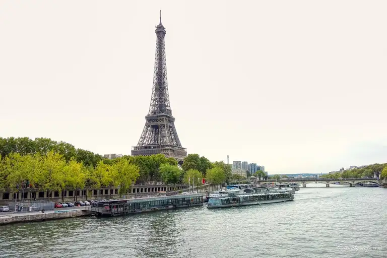 Ahh... there she is, the Eiffel Tower or 'Iron Lady' as the French call her! constructed from 1887 to 1889 as the centerpiece of the 1889 World's Fair, I had planned to come to this spot the previous year while passing through Paris on my way back from Switzerland but I never got the time and now here I am with my bicycle to explore at my own pace - bliss!