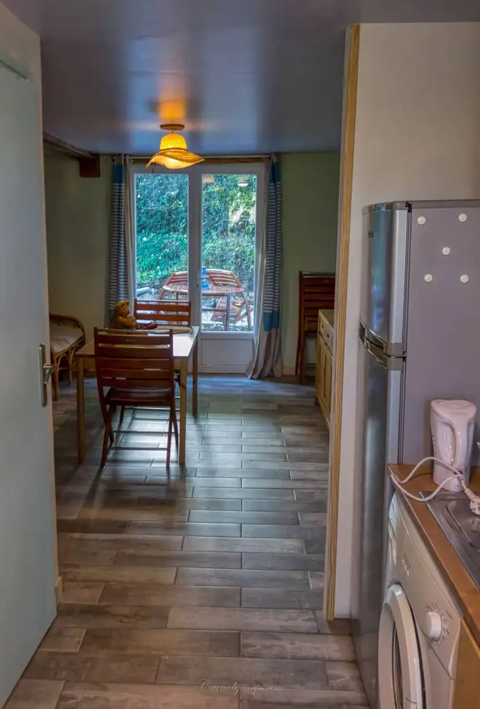  After two days & nights cycling and camping in constant rain I had to change plans for my last nights camp on this trip and got a absolute steal on this place for one night at around £40!