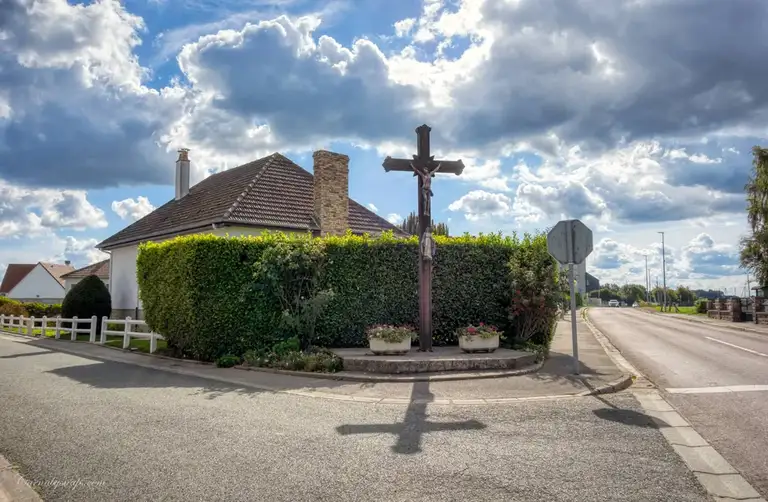  I noticed a lot of small French towns have some sort of well-kept religious monument