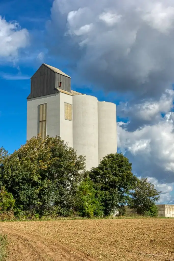 One of the beauty's of solo cycling - I can change course whenever I like and that's what I did here to get a closer view of this silo!
