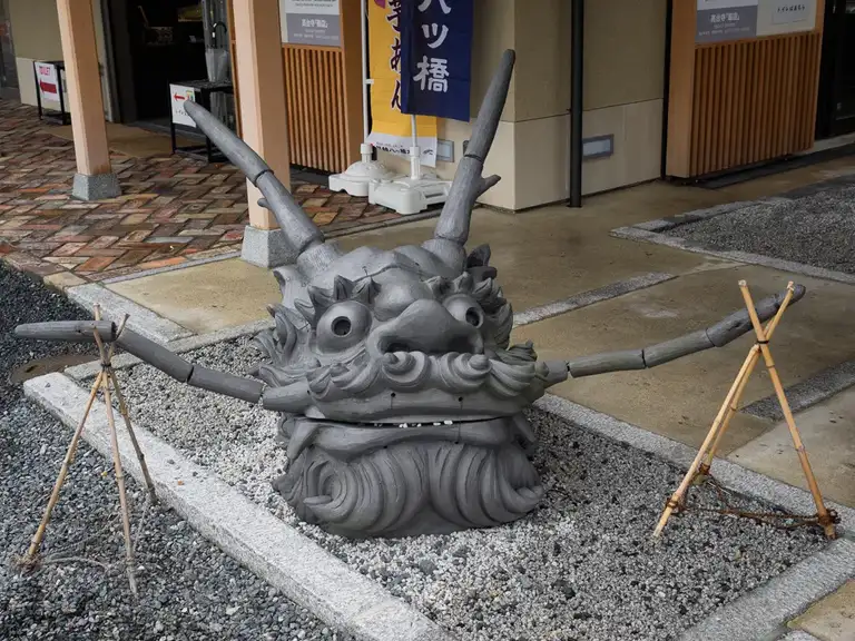  Temple corner figurehead Ryozen Kwannon Temple, Kyoto