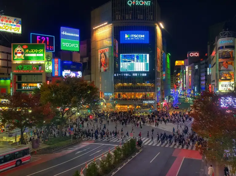 Viewing the world famous scramble crossing from the bridge window of Shibuya Station Shibuya