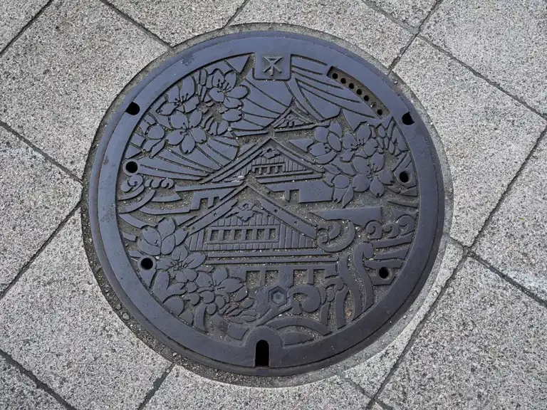  Osaka manhole cover Osaka